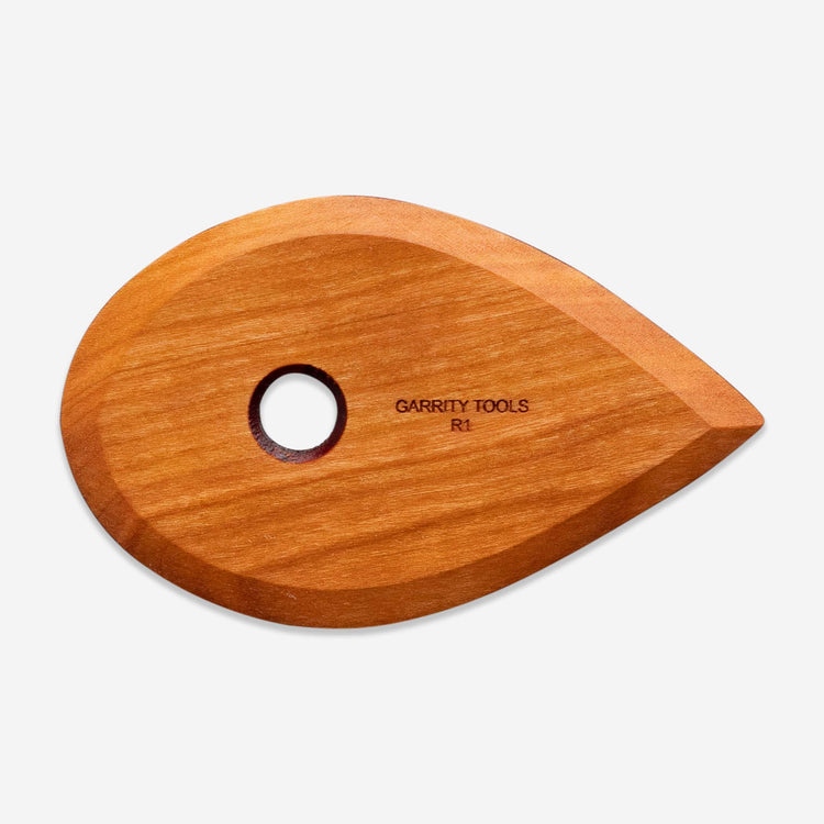 R1 provides varying curves along with a sharp point.