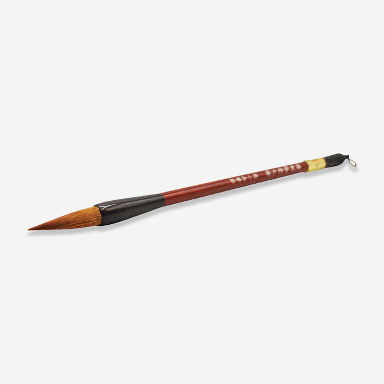 Small sized weasel hair Sumi brush that works great for applying slip, underglaze, and glaze.