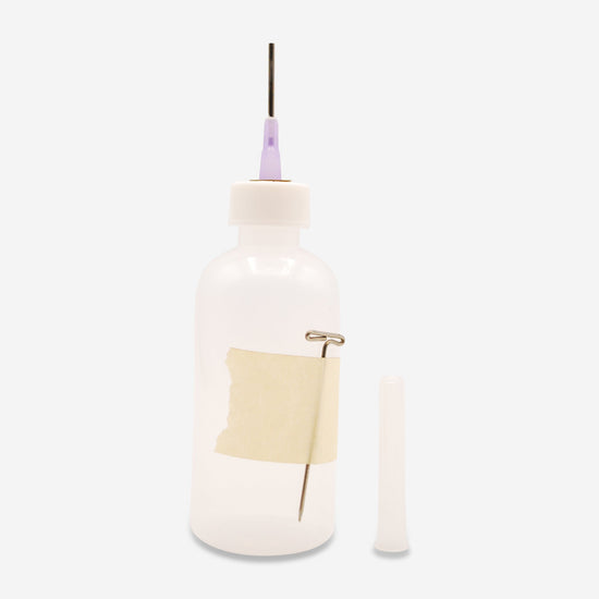 A great tool for all your precise "slip-trailing" needs! Great for underglaze, glaze, slip, washes/stains or whatever your heart desires! Ideal for fine lines and flowing designs
